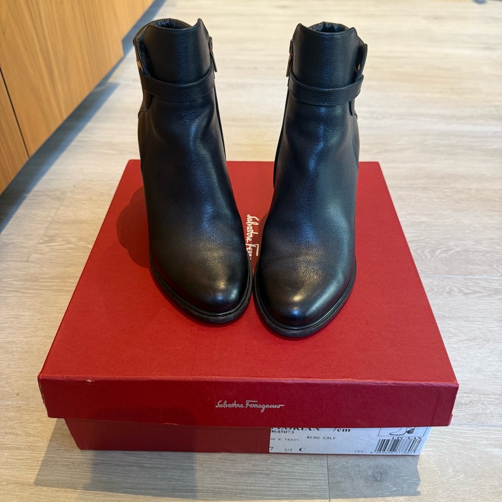 Salvatore Ferragamo “Florian” Leather Ankle Booties – Black – Size 7.5